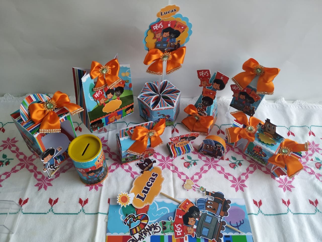 3 Palavrinhas – Arquivo de Corte / Festa