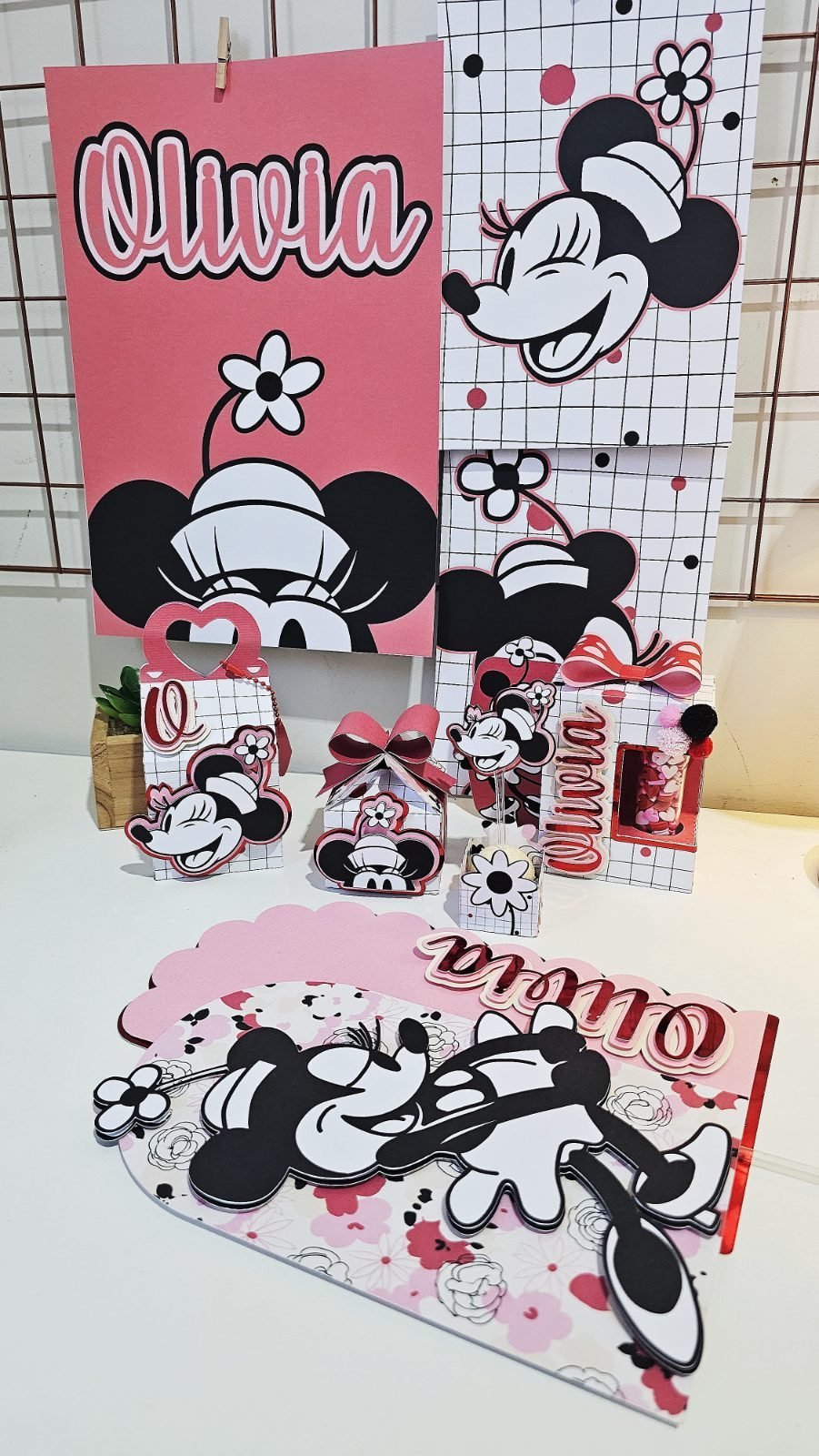 MINNIE - Arquivos de Corte