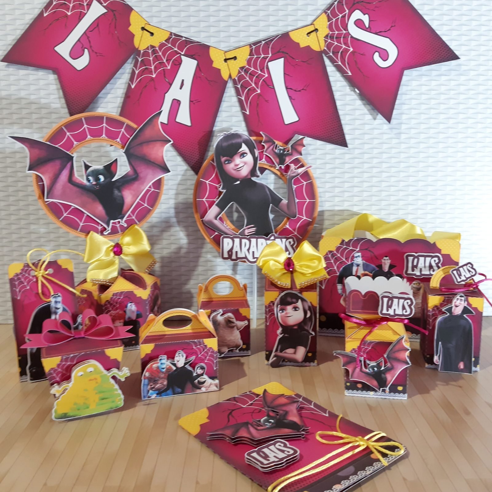 HOTEL TRANSYLVANIA - Arquivos de Corte / Festa Pronta